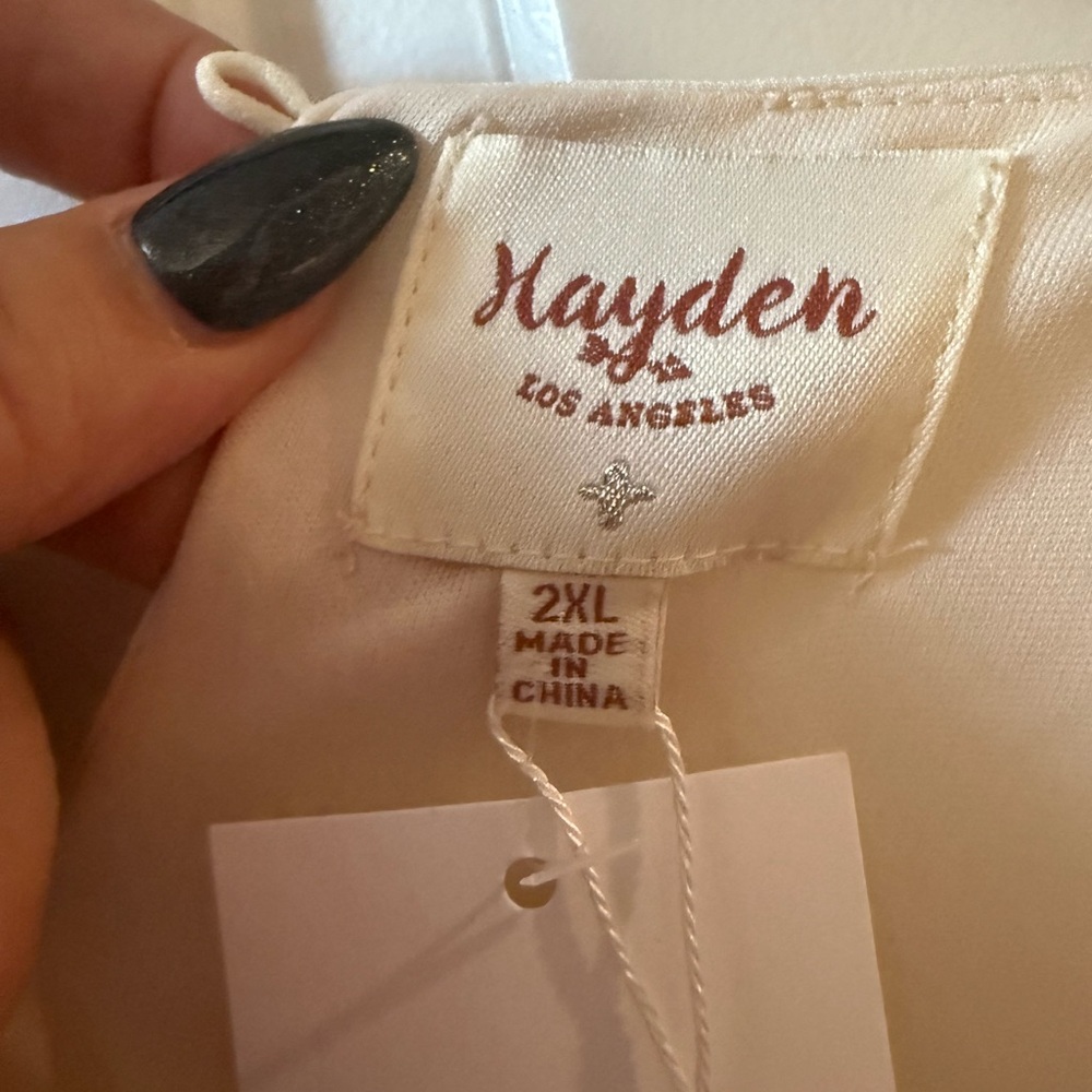 Hayden Cream Dress - Picture 4 of 6